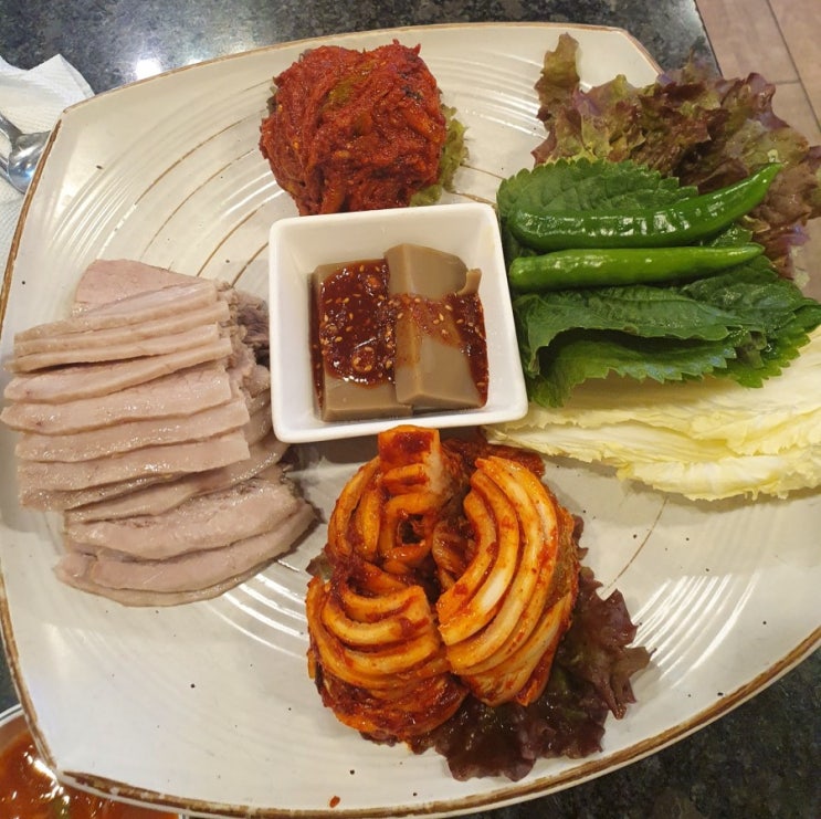  선릉역 족발보쌈 맛집 찾으시나요? 제주보쌈아강족발