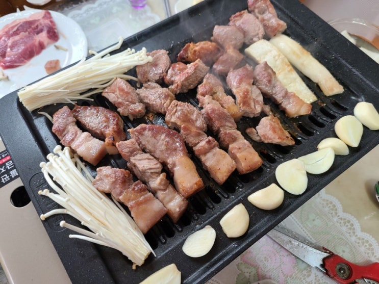 제주흑돼지택배 '제직증명'에서 흑돼지 목살 택배로 맛있게 구워먹어요 제주흑돼지택배 '제직증명'에서 흑돼지 목살 택배로 맛있게 구워먹어요