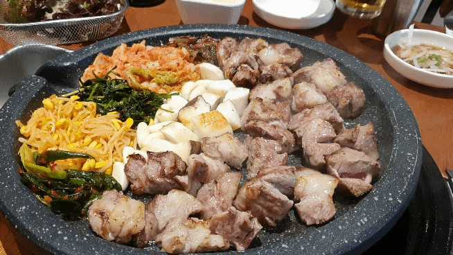  동래역 맛집, 동래 고기집으로 추천하는 '꽃돼지식당'