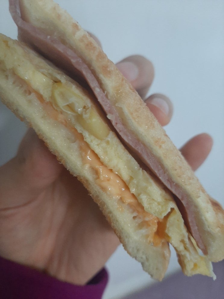  이삭토스트 메뉴 중 햄치즈토스트 맛본 후기