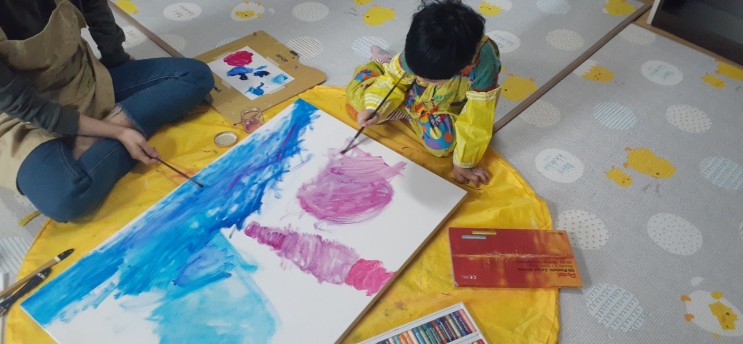 [이모랑 미술]6세 미술: '창의력과 상상력이 뿜뿜!' 30호 대형 캔버스에 유화 그리기