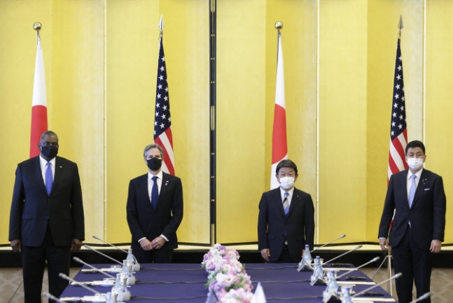 美日, 北에 비핵화 압박…中 직접 거명하며 공개비판 美日, 北에 비핵화 압박…中 직접 거명하며 공개비판