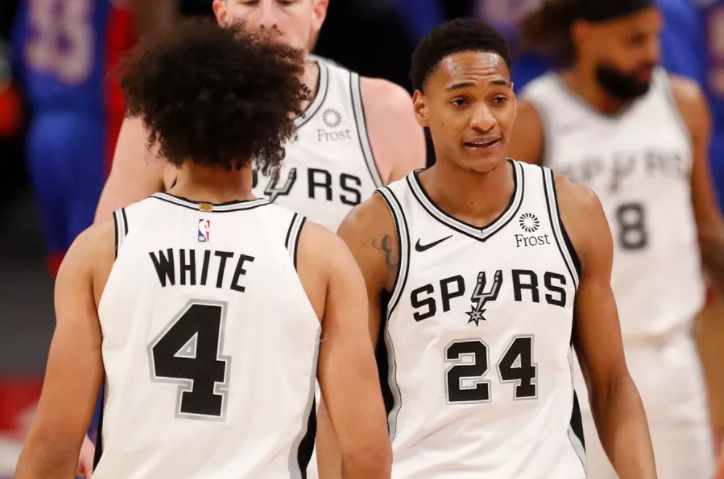 NBA 미국농구 18일 시카고불스 vs 샌안토니오 덴버 ve 샬럿 NBA 미국농구 18일 시카고불스 vs 샌안토니오 덴버 ve 샬럿