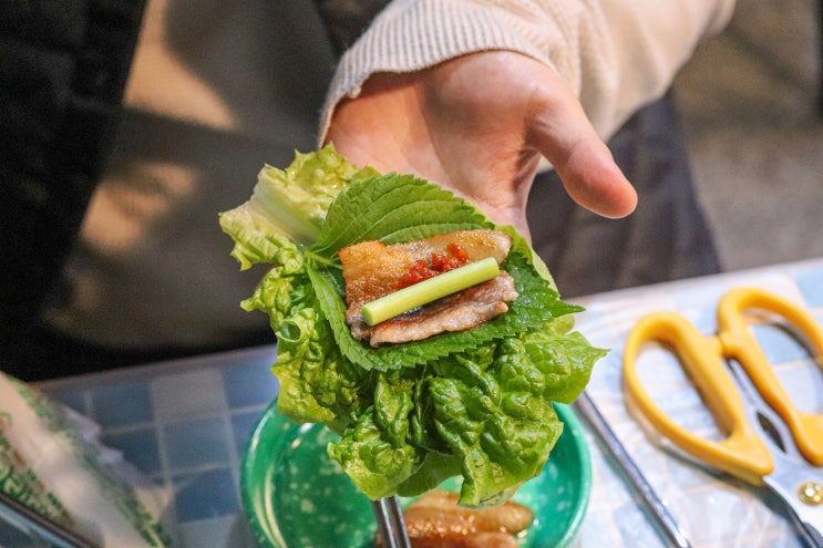 레트로한 분위기 춘천 냉삼맛집 달맞이