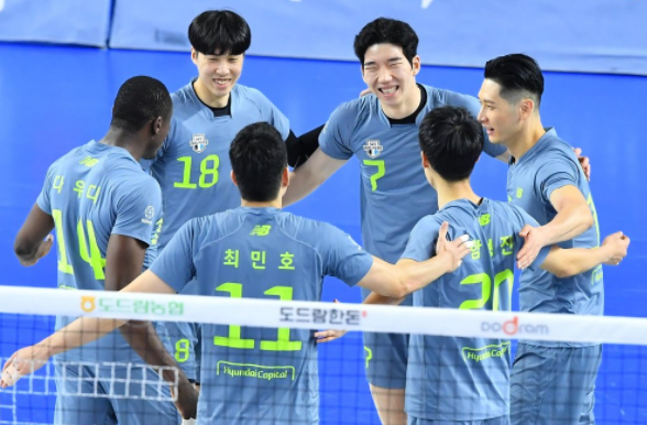 KOVO 프로배구 남자배구 19일저녁 우리카드 현대캐피탈