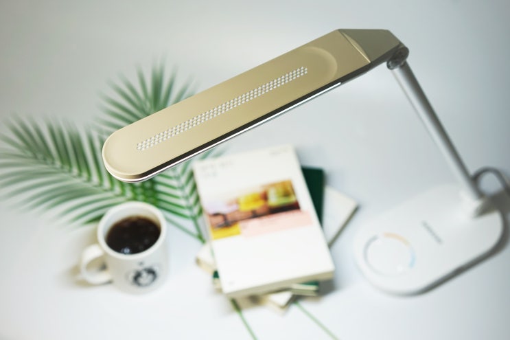  나한테 맞게 조정한다, 삼성전자 SI-GM9C10A1A2D LED 스탠드