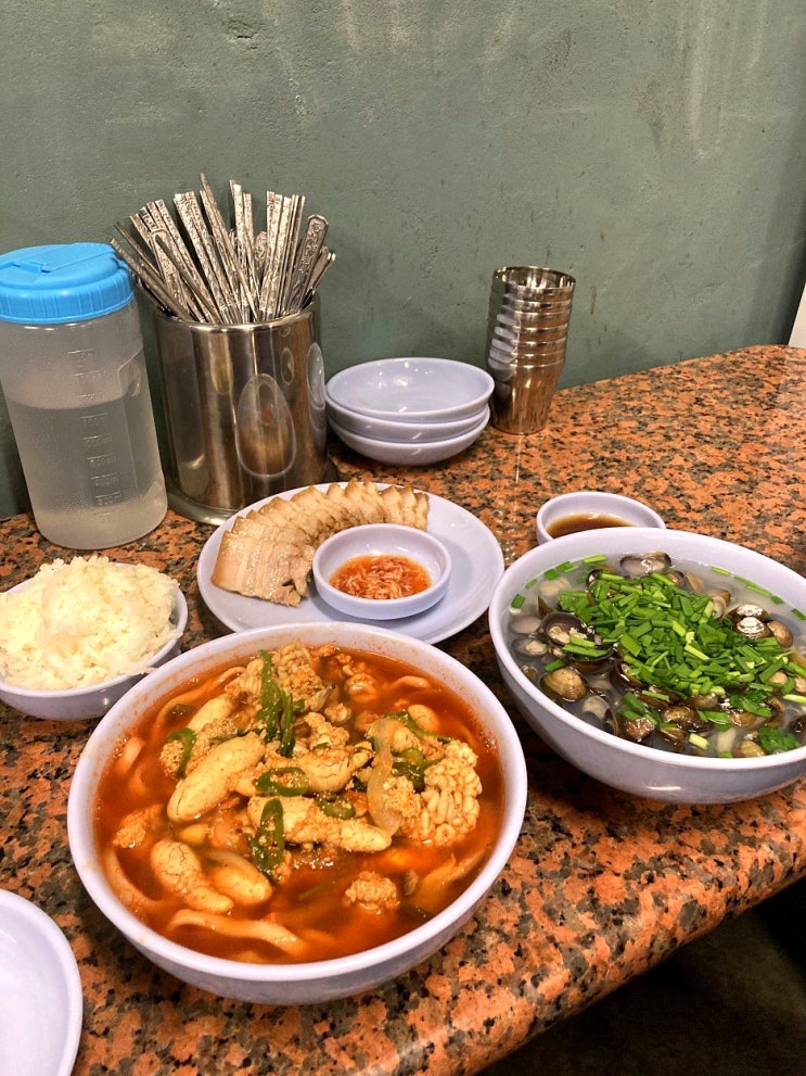  신당동 하니칼국수 알곤이칼국수 맛집 - 주차 및 대기 웨이팅 팁