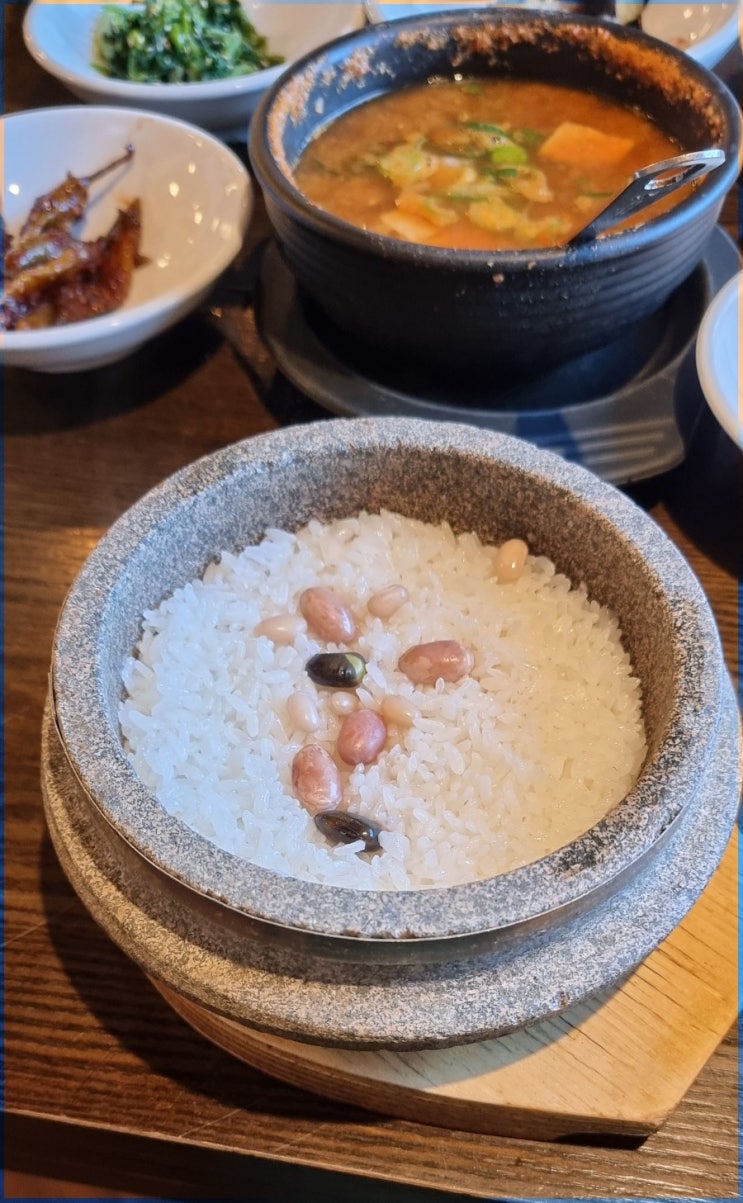  이천쌀밥 맛집 집밥여왕 "강민주의 들밥"