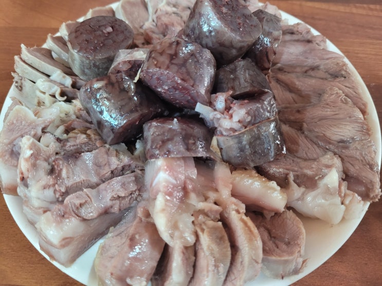  현지인에게 유명한 맛집, 김천 어모유정식당