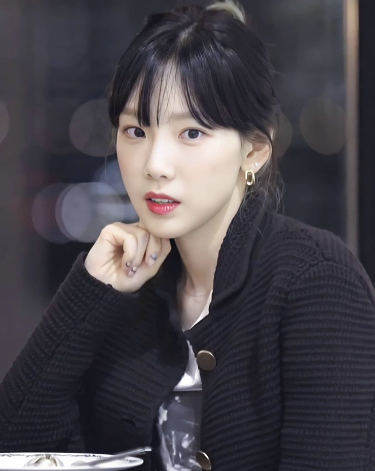  나혼자산다 태연 노란가방,자켓 정보(보테가베네타,카세트백)