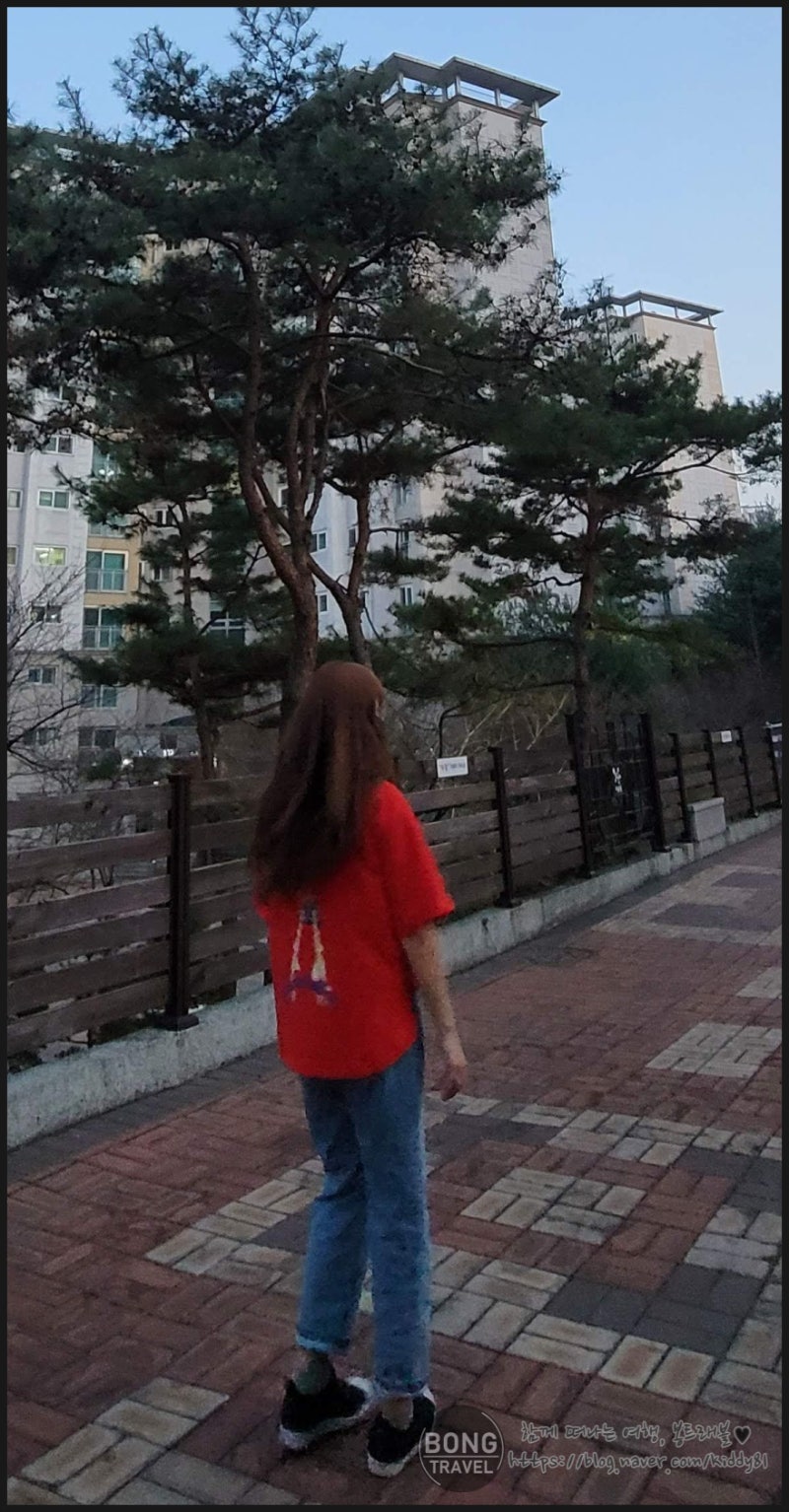 [후기/ O'2nd] 오즈세컨 프린팅 언밸런스 티셔츠(O22A3TTO041WA) - RED