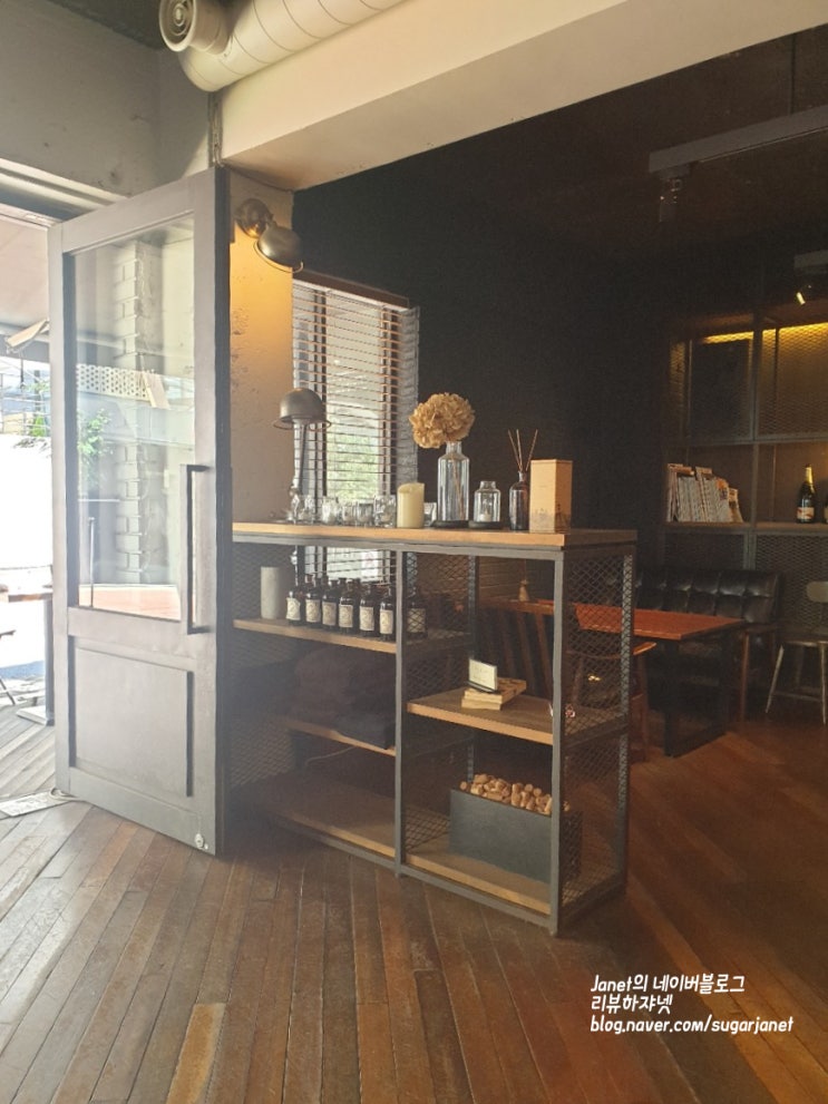 가로수길 데이트 추천 브런치 맛집 UPPER WEST 어퍼웨스트 가로수길 데이트 추천 브런치 맛집 UPPER WEST 어퍼웨스트