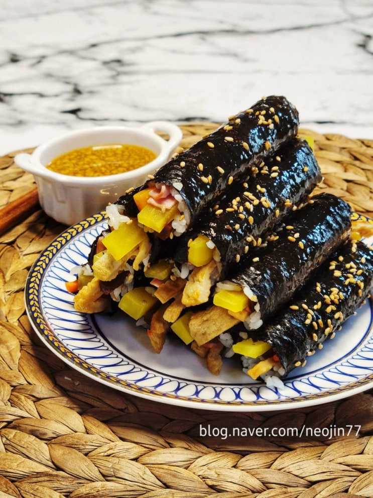 마약김밥 만들기 겨자소스 콕 찍어 먹는 맛있는 꼬마김밥