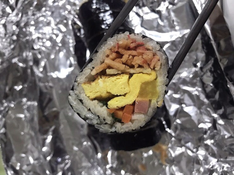  [강동역 맛집] 맛살튀김이 특징인 마녀김밥 먹어봤어요