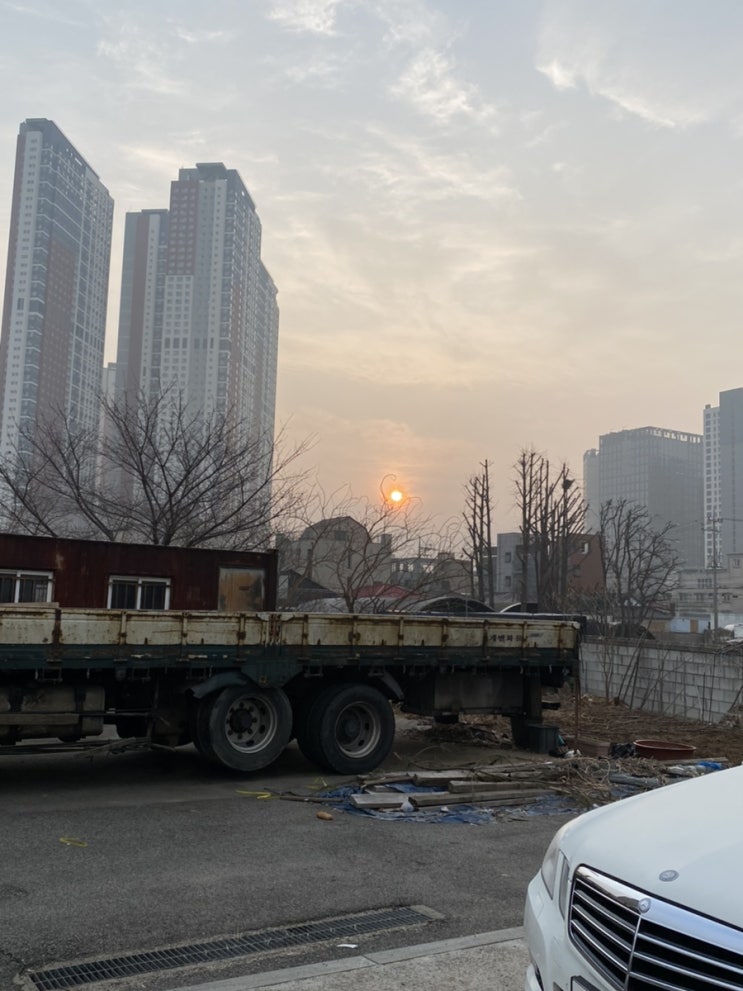  새출발 하듯이 걷고 또 걷기(타이탄의 도구들, 느린마을, 미드나잇베르가못, fyi)