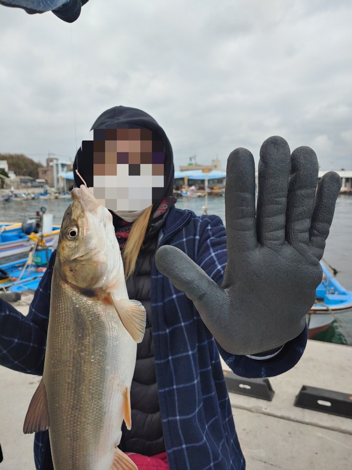  귀폭소녀                                                                              인생 최대어 갱신하다 !!ㅋ(1)