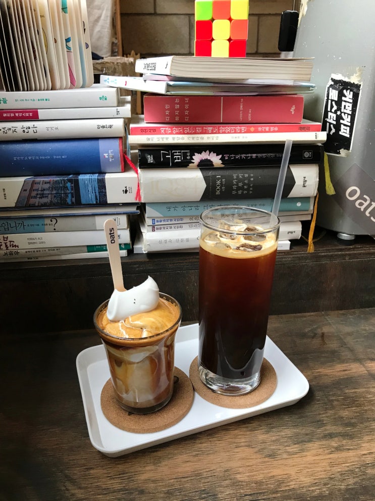  아인슈페너가 맛있는 상수 카페 오츠 에스프레소