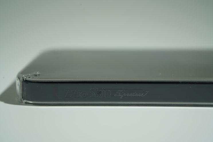 아이폰 연속 촬영에 특화된 아이폰 12 미니 케이스 제로스킨 시그니처7 투명케이스 사용기