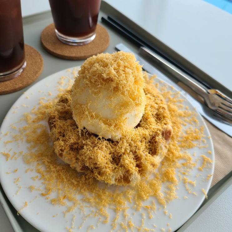  부산 놀러갔다 온 일기(남포동 이승학돈까스, 영도 오구카페)