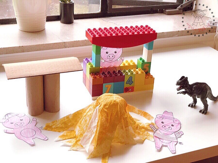 [엄마표독후/39개월] 집에 있는 재료로 쉽게 할 수 있는 '아기 돼지 삼형제(The Three Little Pigs)' 독후활동