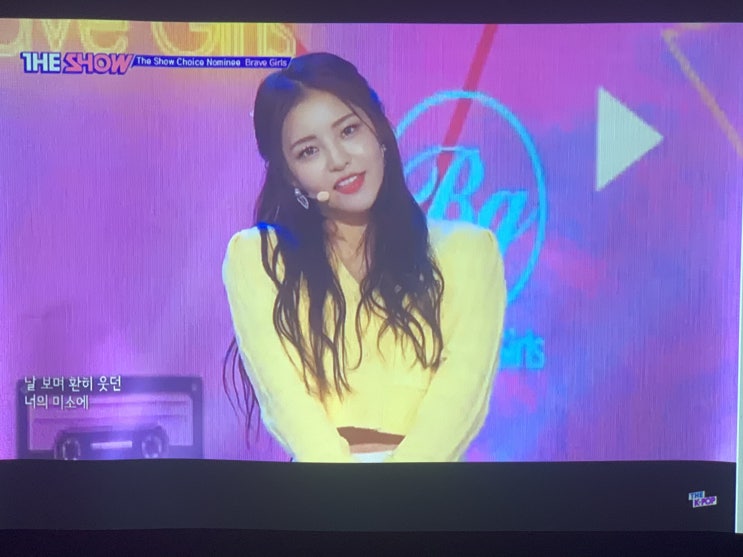 TV 영화 푹빠져서 큰화면 보고파서 빔프로젝터 스크린 구했어요 TV 영화 푹빠져서 큰화면 보고파서 빔프로젝터 스크린 구했어요