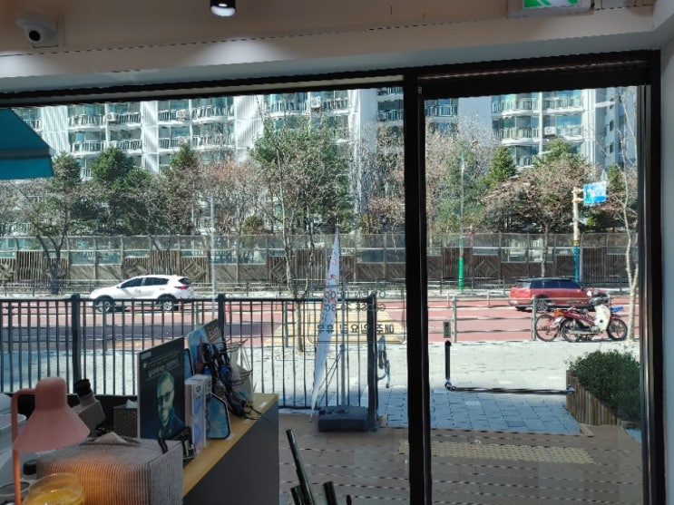  용인 상가썬팅 기흥 아파트썬팅 열차단썬팅 자외선차단썬팅 유리창문 햇빛차단썬팅 윈도우틴팅 유리창 필름코팅