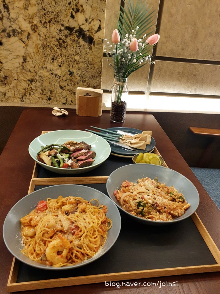  석촌고분역 맛집 라운지일레븐 석촌호수브런치카페 분위기 대박