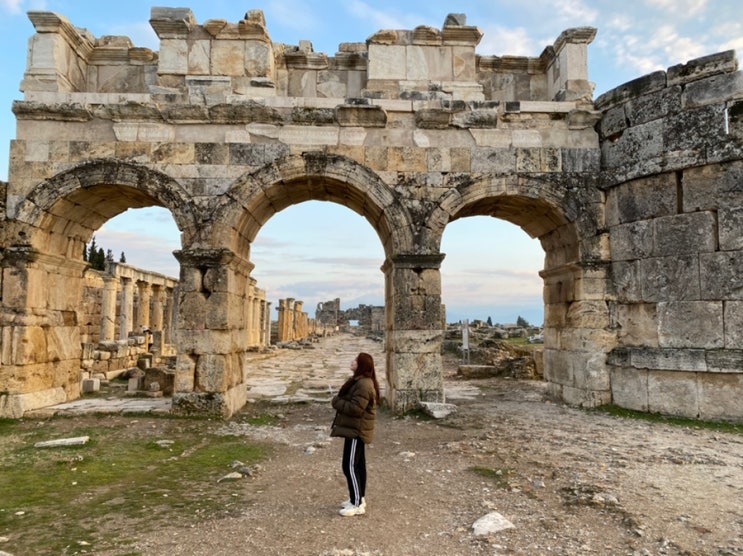 터키여행 8, 히에라폴리스(hierapolis) :: 신성한 도시로 여겨졌던 고대도시의 강렬한 흔적을 맛보다