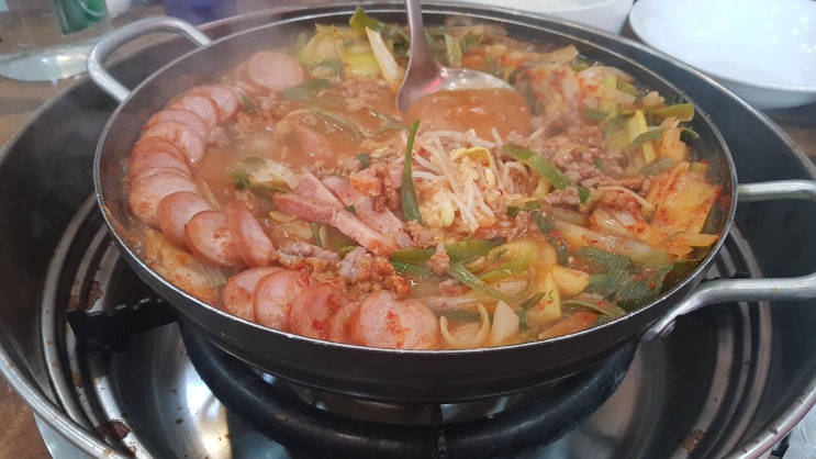  수원 인계동 이나경송탄부대찌개