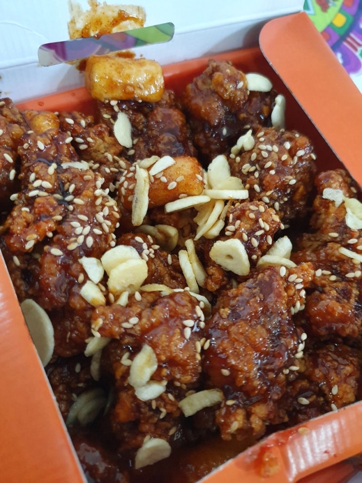 [요기요] 땅땅치킨 '매콤양념치킨' & 떡볶이 / 이마트 '연어초밥' 후기 ....