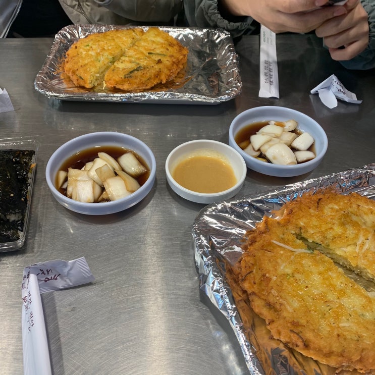[광장시장 맛집] 박가네 빈대떡 녹두빈대떡과 마약김밥