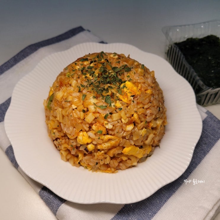 까르보불닭볶음밥 만들기 맵찔이도 도전 가능한맛 까르보불닭볶음밥 만들기 맵찔이도 도전 가능한맛