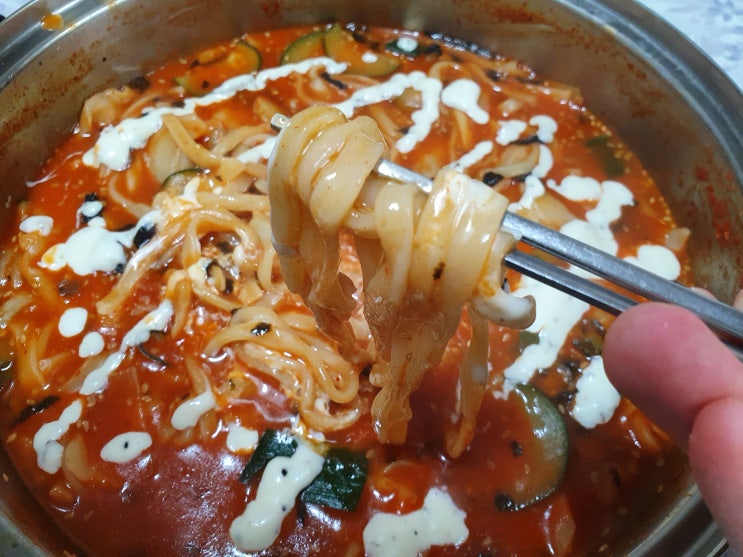 강릉 장 칼국수 맛집 칼국수밀키트 택배로 집에서 장칼마켓