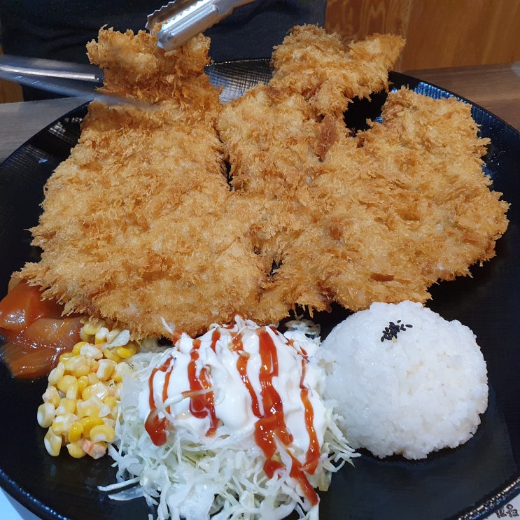  찹찹왕돈까스 부산 서대신점