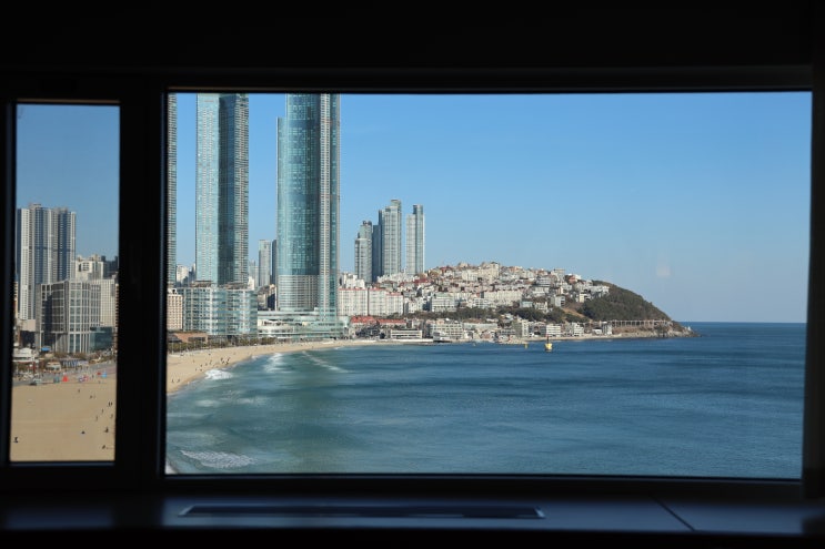  [웨스틴 조선 부산 (The Westin Josun Busan)] Executive Beach, 1 Queen, Beach View 객실 투숙기
