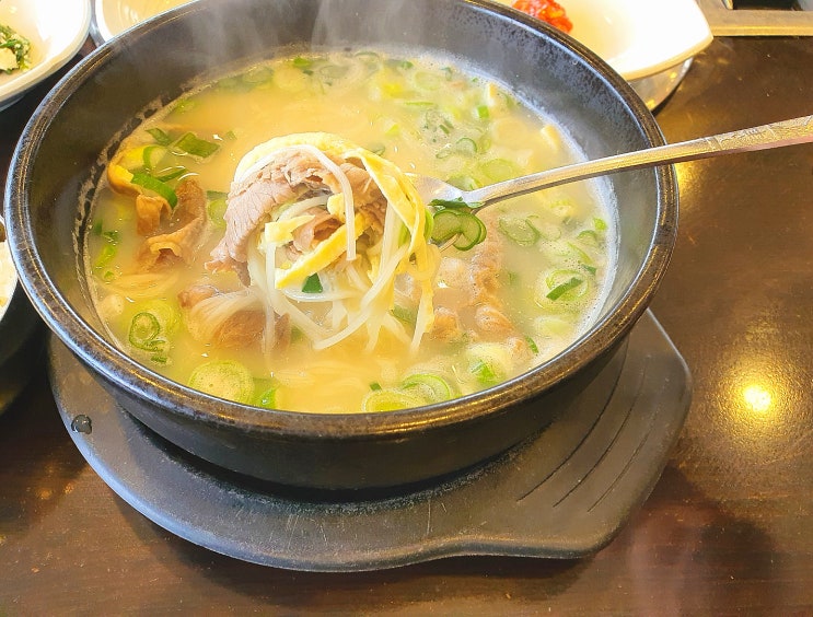  동탄푸드타운에서 우연히 만났던 밑반찬이 다양한 용궁갈비 설렁탕