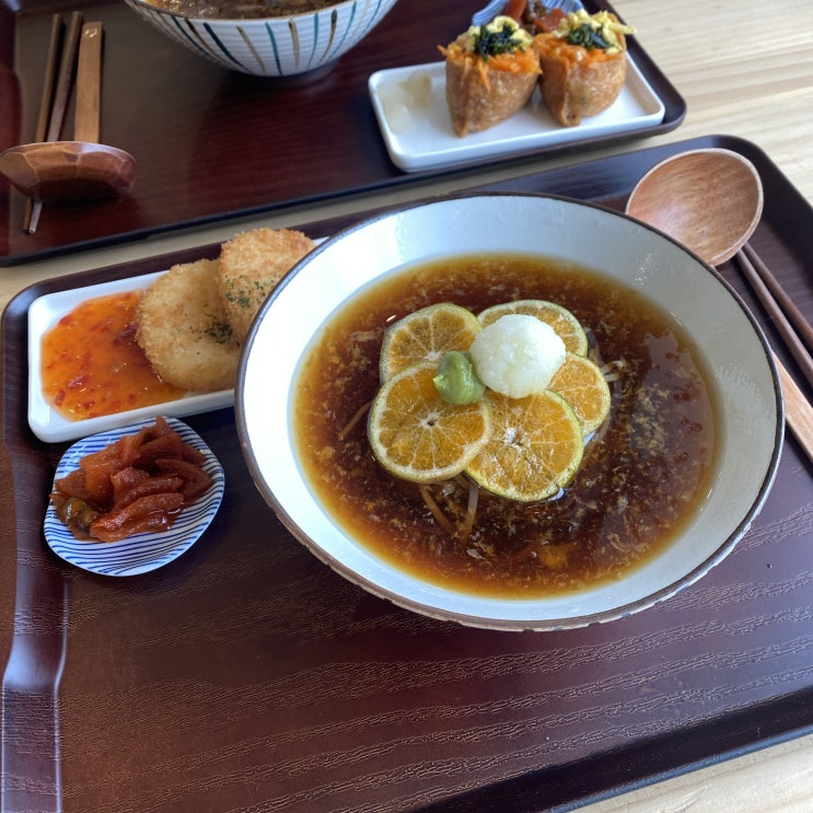 [제주시맛집] 색다른 제주 맛집 상큼한 청귤 소바 도토리 키친 방문 후기!!