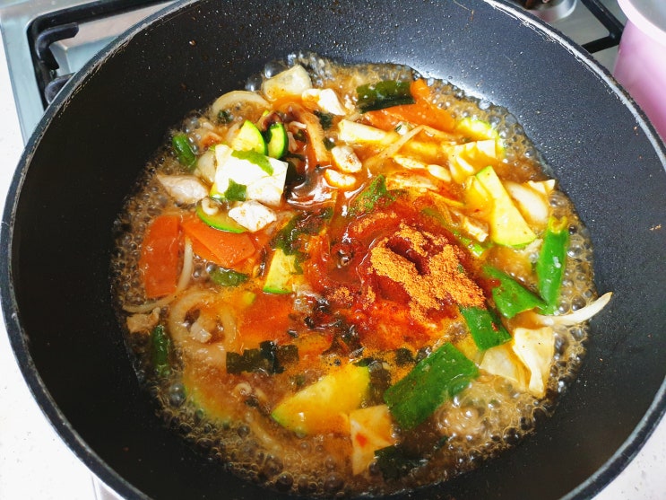  '요아빠 불꽃남자k' 의 집에서 해먹는 '너구리짬뽕'