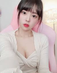  여신#279 BJ스트리머 잼미 95년생프로필 맥심화보