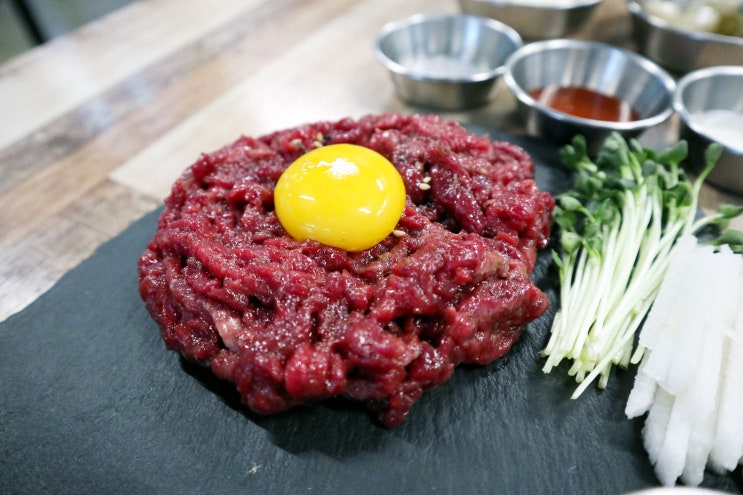 발산 육회 연어 육회먹은연어 마곡점 한우 1등급 육사시미 믿고 먹을 수 있는 마곡술집 발산 육회 연어 육회먹은연어 마곡점 한우 1등급 육사시미 믿고 먹을 수 있는 마곡술집