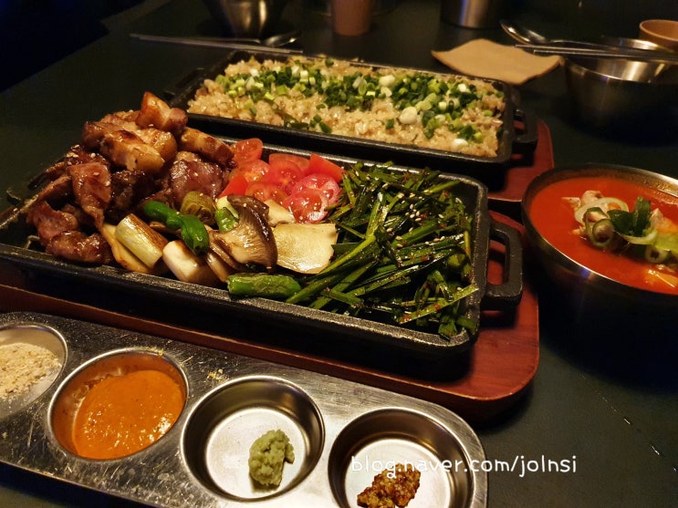  신논현 맛집 포크댄스 힙한 분위기에 맛도 대박 신논현 삼겹살