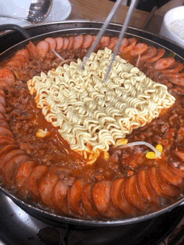  수원 인계동 이나경 송탄부대찌개 햄폭탄부찌!