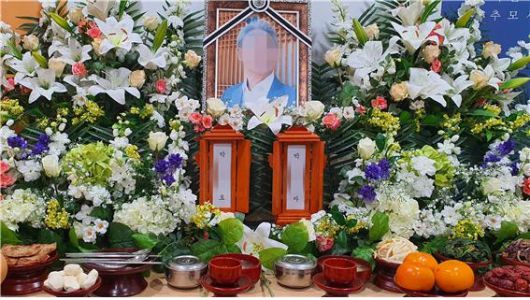 사람의 죽음은 단순한 기삿거리로 소비될 수 없습니다 사람의 죽음은 단순한 기삿거리로 소비될 수 없습니다
