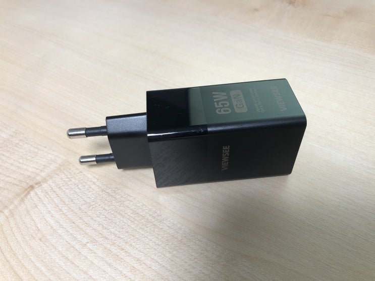  뷰씨 GaN 65W 멀티포트 C타입 PD PPS 초고속 충전기 사용기