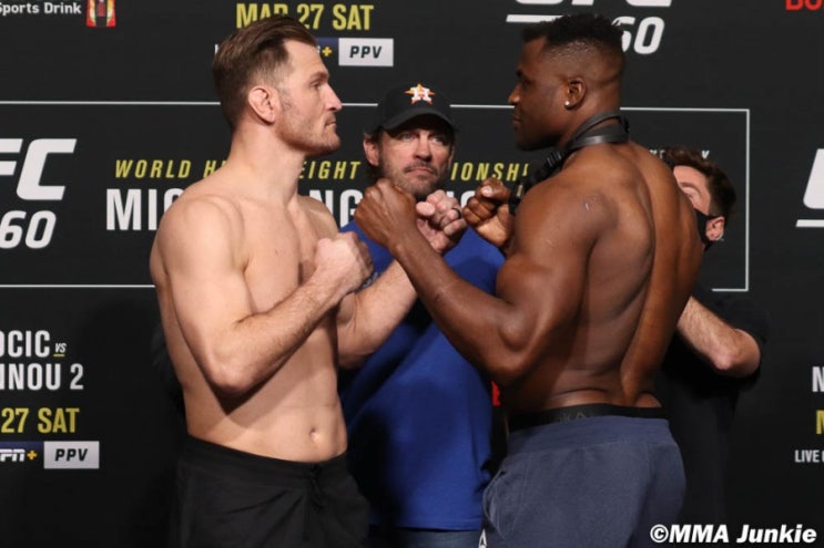 UFC 260: 미오치치 vs 은가누 계체결과 - 슬림치치 대 헤비가누 13KG 차이 UFC 260: 미오치치 vs 은가누 계체결과 - 슬림치치 대 헤비가누 13KG 차이