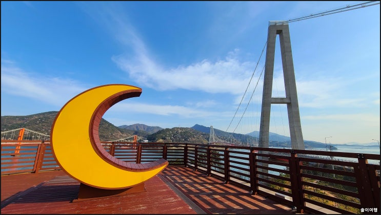 남해 노량대교, 이순신 순국공원