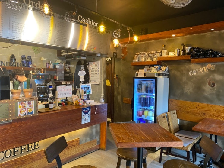  성수동의 10년 넘은 카페 /커피오스 / coffeos  / 독일에서 공수한 티백을 사용하는 곳