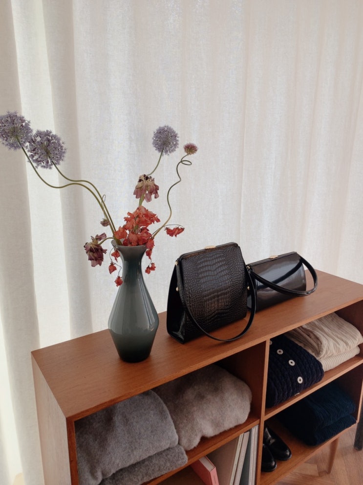  에보키니 쇼룸 방문 / 얼바닉30 브라스 클래스프 백 리뷰 (Brass Clasp Bag)