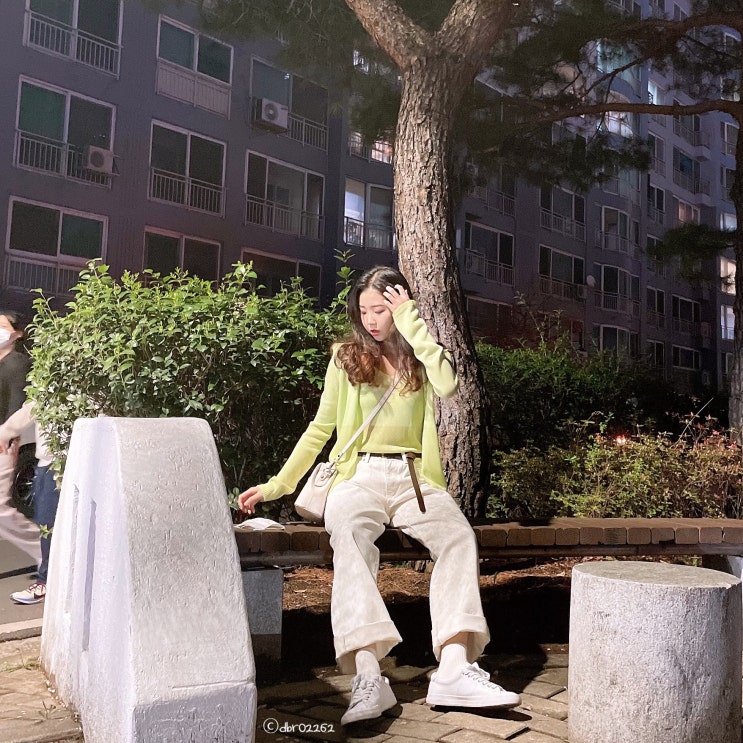 여성팬츠 놈코어 화이트 와이드 진 요즘 매일 입고 다녀요 여성팬츠 놈코어 화이트 와이드 진 요즘 매일 입고 다녀요