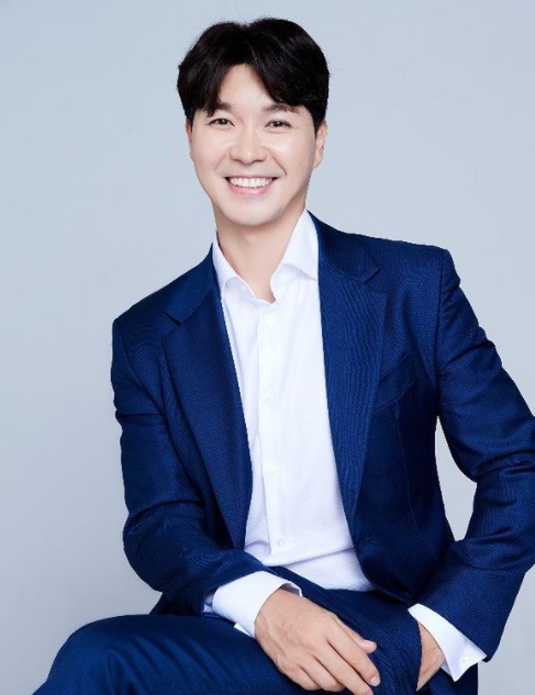 방송인 박수홍, 친형으로부터 100억 사기 피해를 당했다는 사실을 밝혀... 어떻게든 돈을 되찾기를... (전문) 방송인 박수홍, 친형으로부터 100억 사기 피해를 당했다는 사실을 밝혀... 어떻게든 돈을 되찾기를... (전문)